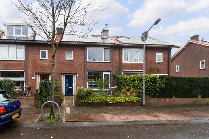 Van Kretschmar van Veenlaan 78 in Hilversum foto