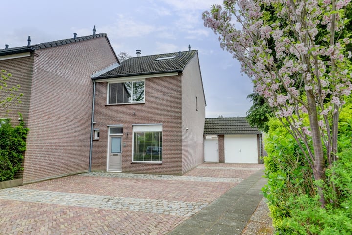 Van Leeuwenhoeklaan 33 in Vlijmen