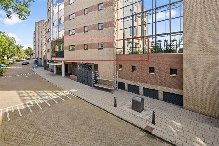Van Leeuwenhoeklaan 424 in Roosendaal foto