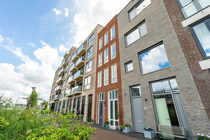 Van Leeuwenhoekpark 54 in Delft foto