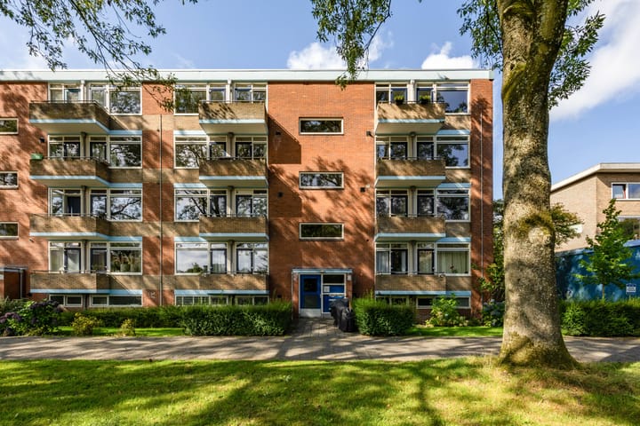 Van Lenneplaan 27 in Groningen foto