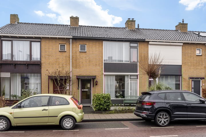 van Lennepstraat 6 in 's-Gravenzande foto