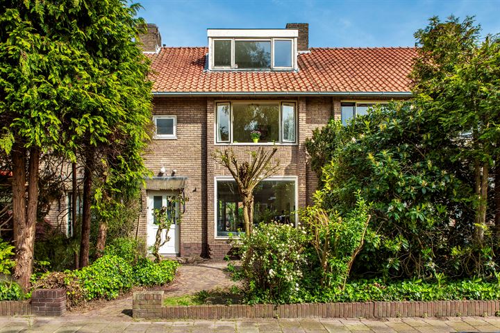 van Lijndenlaan 3 in Naarden foto