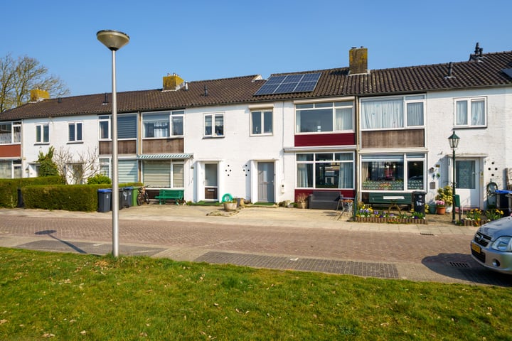 van Limburg Stirumlaan 35 in Naarden