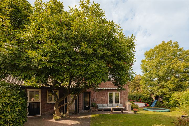 van Limburg Stirumlaan 5 in Naarden foto
