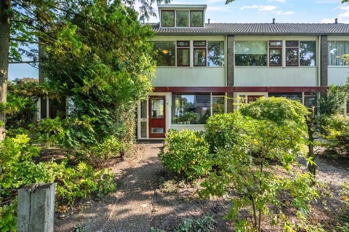 van Limburg Stirumlaan 51 in Hoogezand