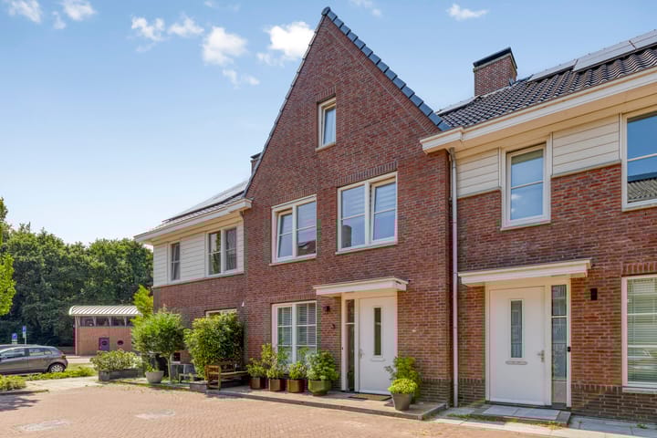 Van Limburg Stirumstraat 3 in Warmond foto