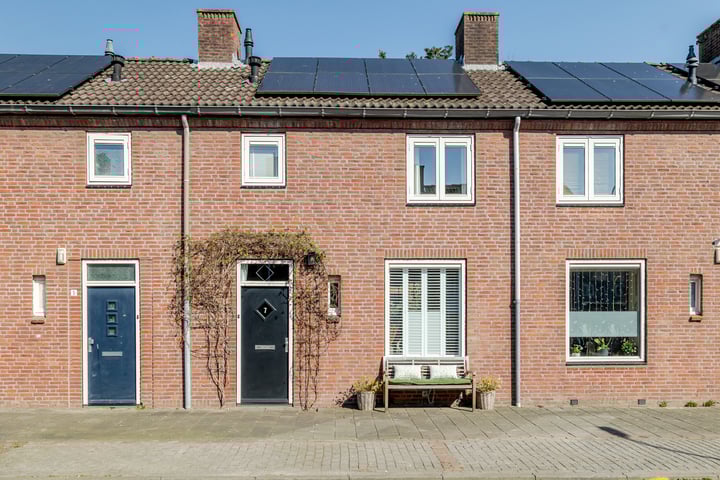 van Limburg Stirumstraat 7 in Breda foto