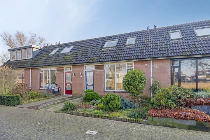 Van Limburg Stirumware 82 in Zwolle foto