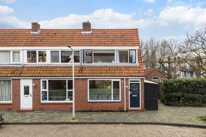 van Loonstraat 95a in Leeuwarden foto