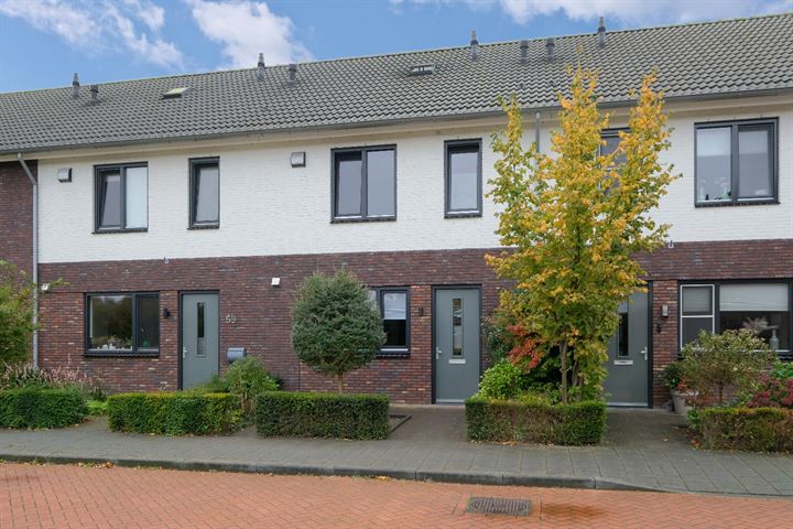 Van Lunterenstraat 57 in Almelo foto