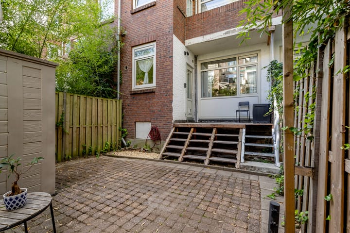 Van Marumstraat 11A in Schiedam foto