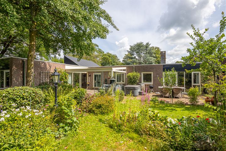Van Mecklenburglaan 18 in Soest foto
