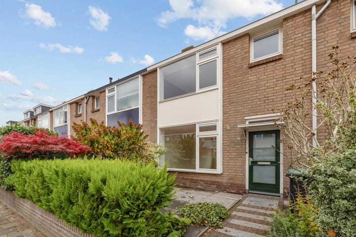 Van Nijenrodestraat 33 in Hilversum foto