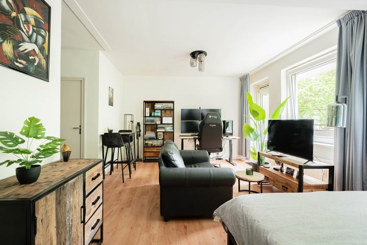 Van Nijenrodeweg 329 in Amsterdam foto
