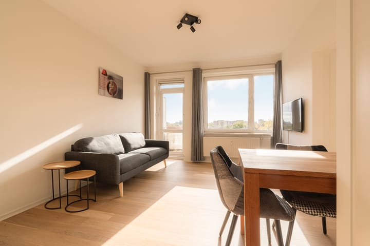 Van Nijenrodeweg 573 in Amsterdam foto