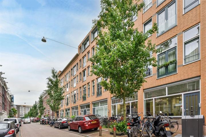 Van Oldenbarneveldtstraat 52N in Amsterdam foto