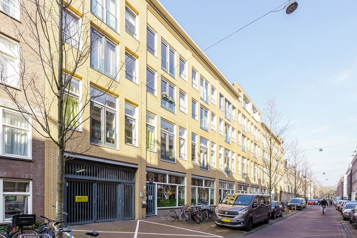 Van Oldenbarneveldtstraat 56W in Amsterdam foto