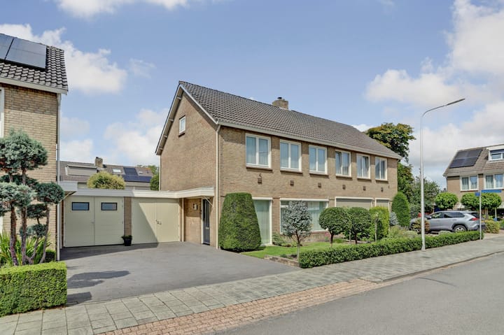 Van Oldenbarneveltstraat 4 in Drunen