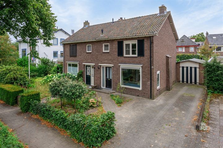 Van Oldenielstraat 5 in Deventer foto
