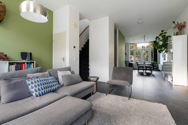 Van Oosterzeestraat 29B in Rotterdam foto