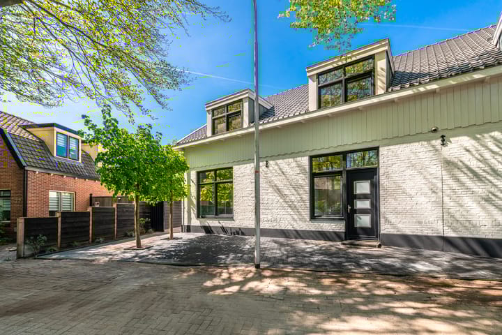van Oosthuyselaan 79b in Driebergen-Rijsenburg foto