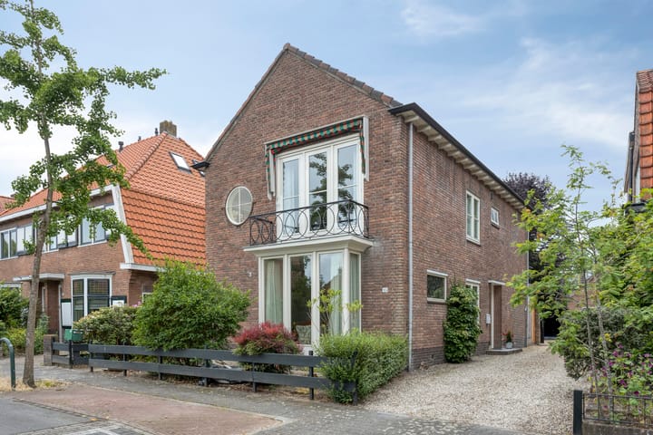 Foto van woning Van Ostadelaan 10A, Hilversum