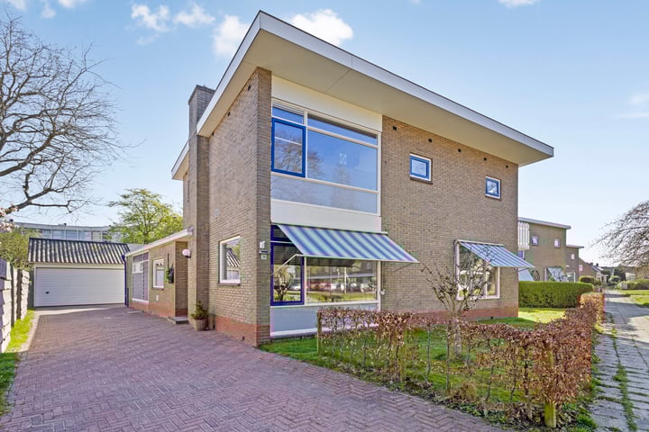 Foto van woning Van Panhuyslaan 30, Leek