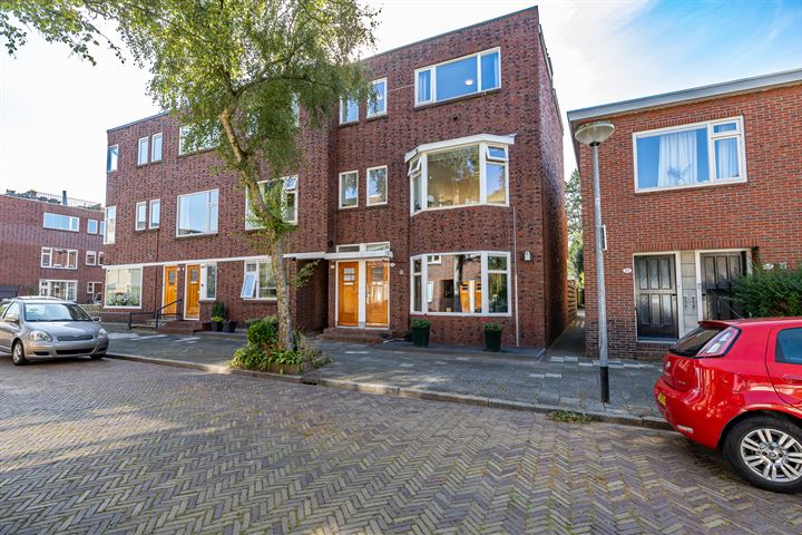 Van Panhuysstraat 32a in Groningen foto