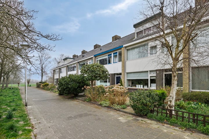 Van Polanenpark 312 in Wassenaar foto