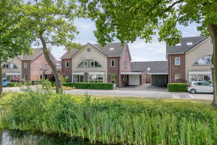 Foto van woning Van Rechterenallee 56, Hardenberg