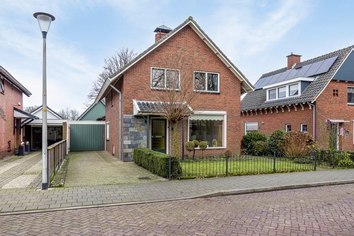 van Reedestraat 8 in Saasveld foto