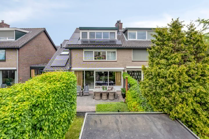 Van Renesseborch 16 in Hendrik-Ido-Ambacht foto
