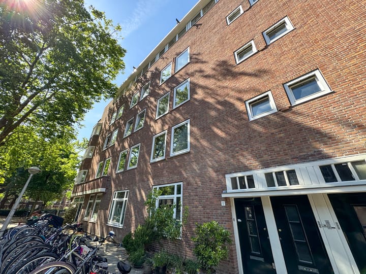 Van Rensselaerstraat 8-2 in Amsterdam foto