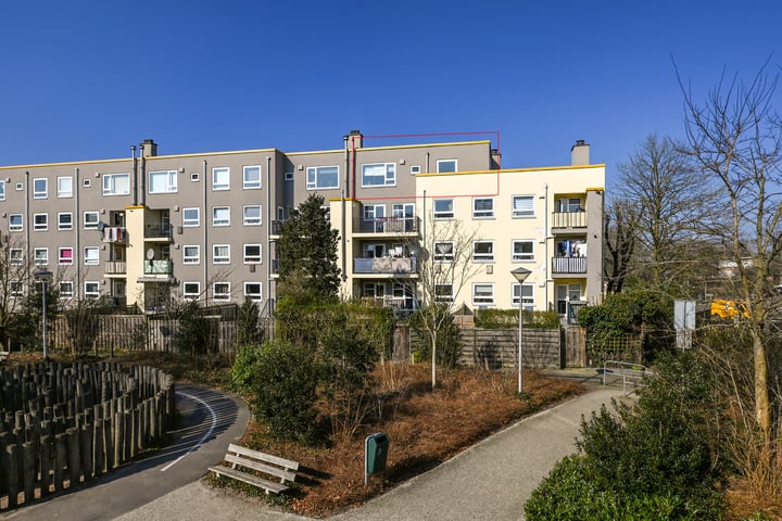 Van Riebeeckweg 166 in Hilversum foto