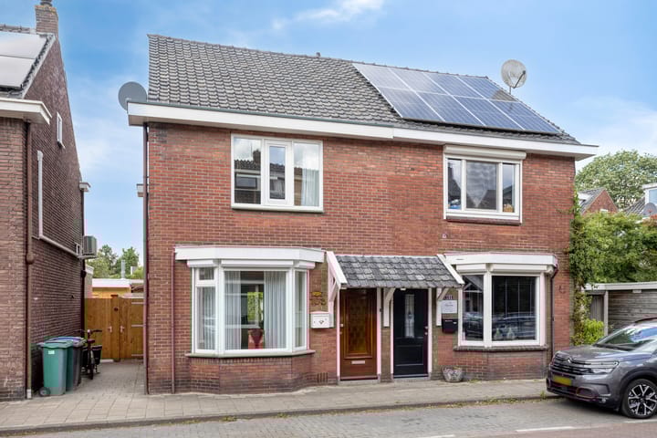 Van Riebeekstraat 103 in Enschede foto