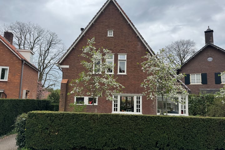Van Ruisdaelstraat 11 in Arnhem foto