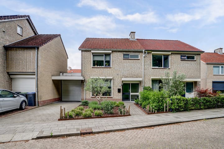 van Slotendreef 25 in Rucphen