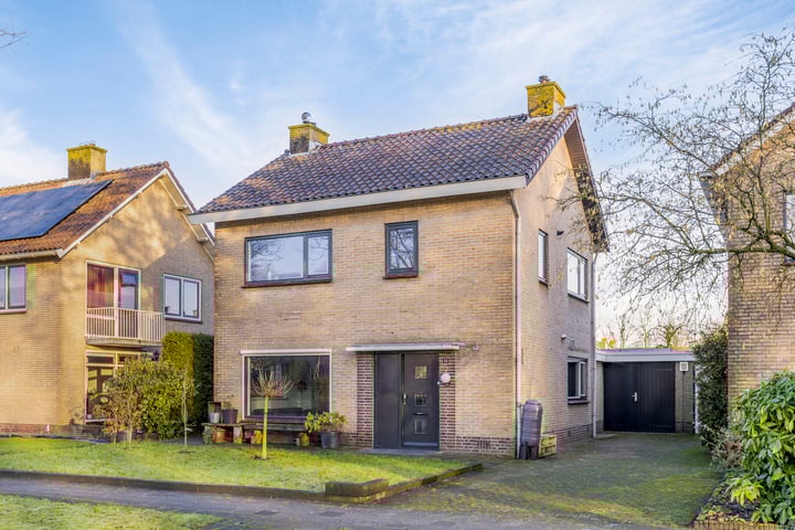 van Sonsbeeckstraat 14 in Heino foto
