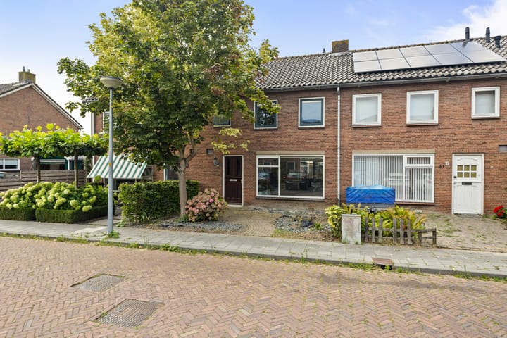 Foto van woning Van Steenstraat 35, Wieringerwerf