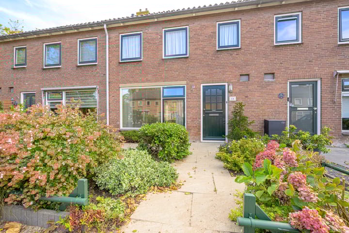 Van Steenstraat 44 in Wieringerwerf