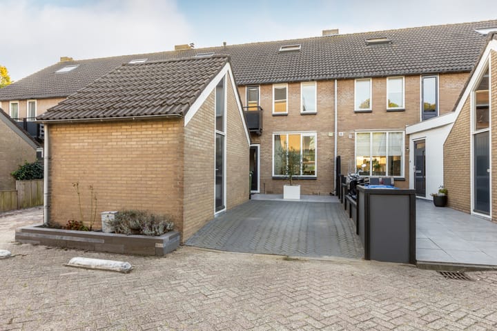 Van 't Hoffplaats 8 in Schoonhoven foto