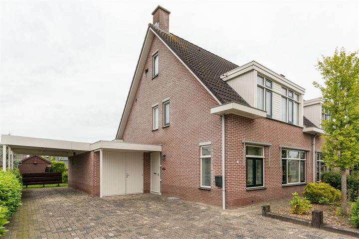 Van Teijenslaan 1A in Nuis foto