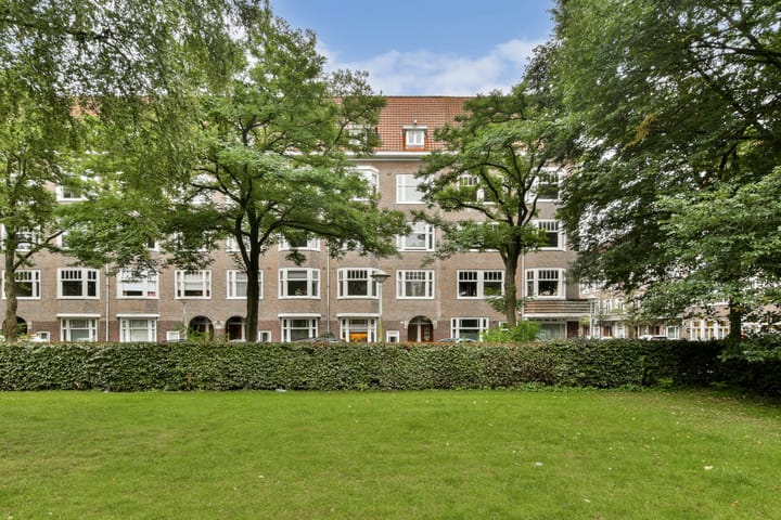 Van Tuyll van Serooskerkenplein 35-1 in Amsterdam foto