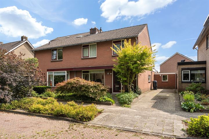 Van Tydencampstraat 7 in Dalfsen foto