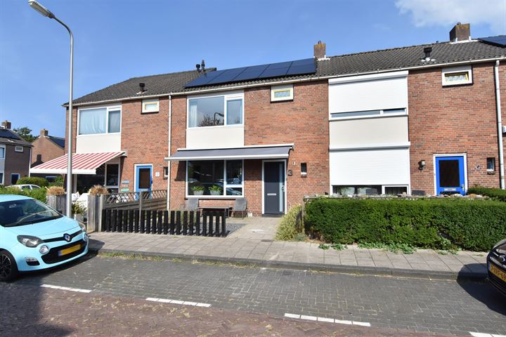 Van Wassenaerstraat 3 in Maasdijk foto