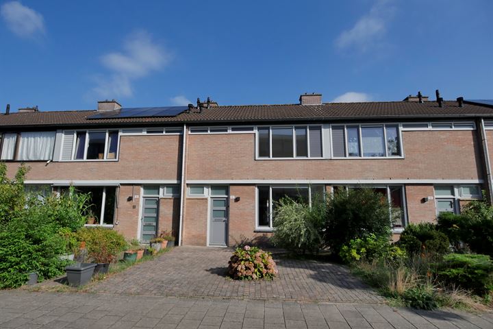 van Weerden Poelmanstraat 142 in Helmond foto
