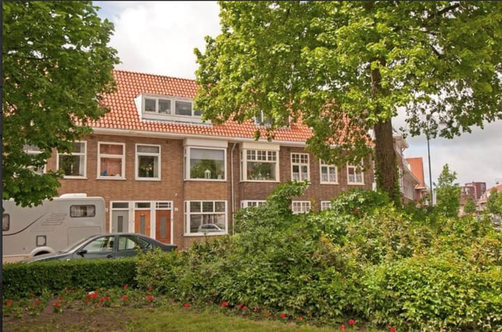 Van Zeggelenplein 3 in Haarlem