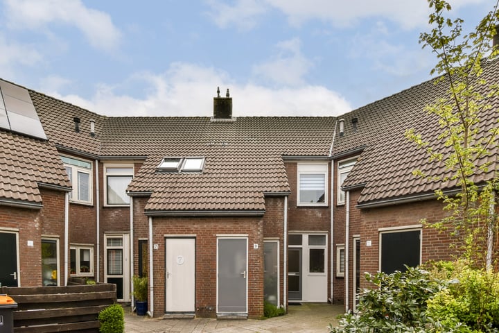 Van Zonneveldstraat 9 in Sassenheim foto