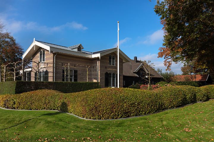 Vanenburgerallee 1 in Putten foto